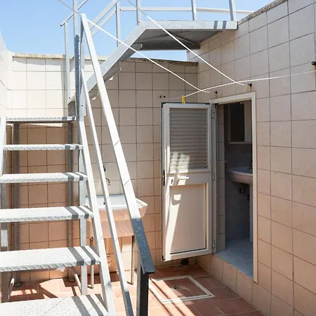 Casa Gino A 70 Mt Dalla Di
